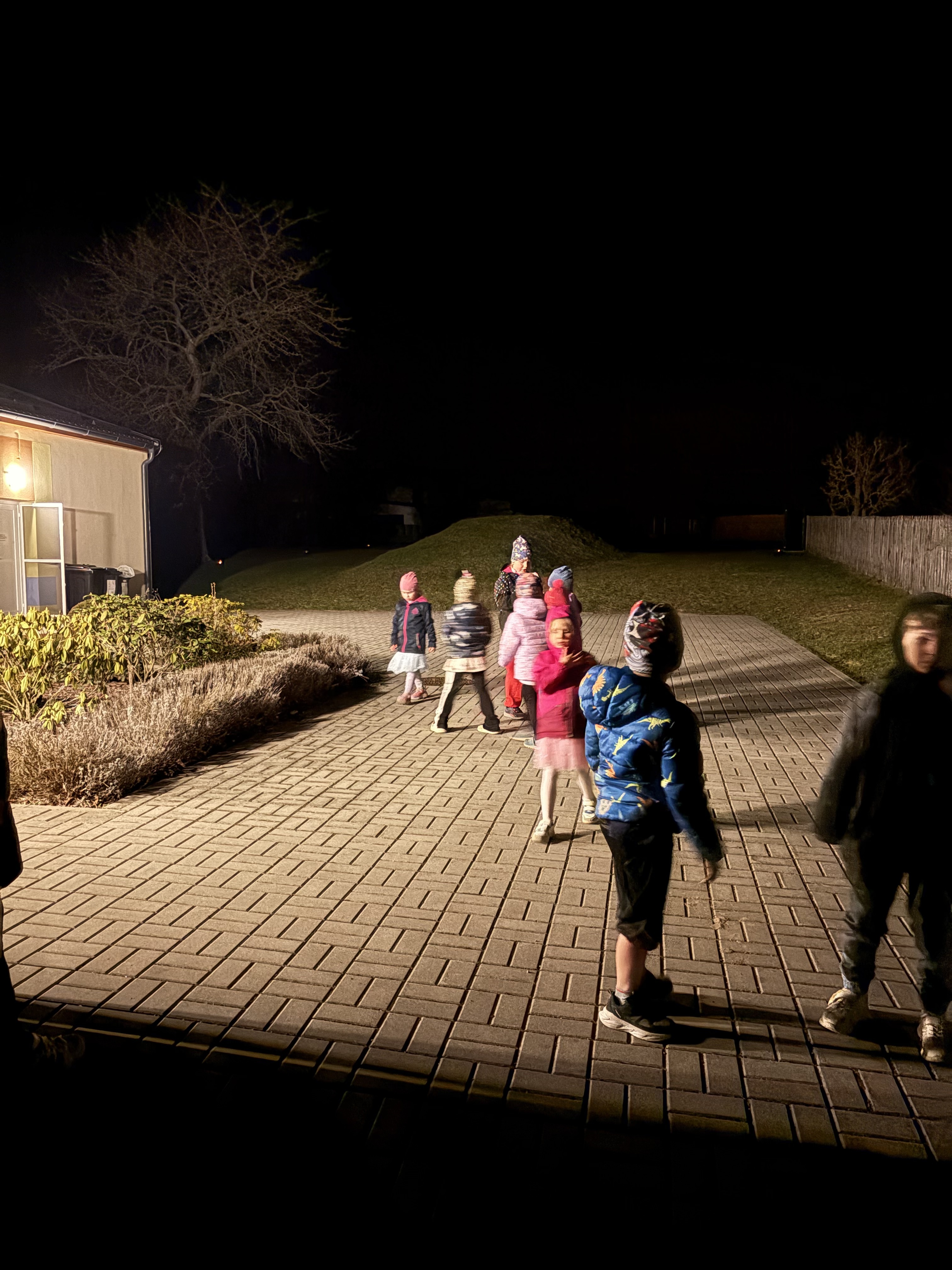 NOC S ANDERSENEM V ŽELEČSKÉ ŠKOLCE